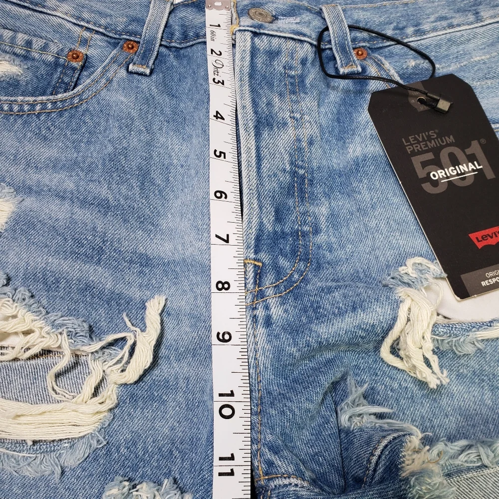 Levi's Premium 501 Original Distressed Womens Shorts High Rise Ripped Size 28